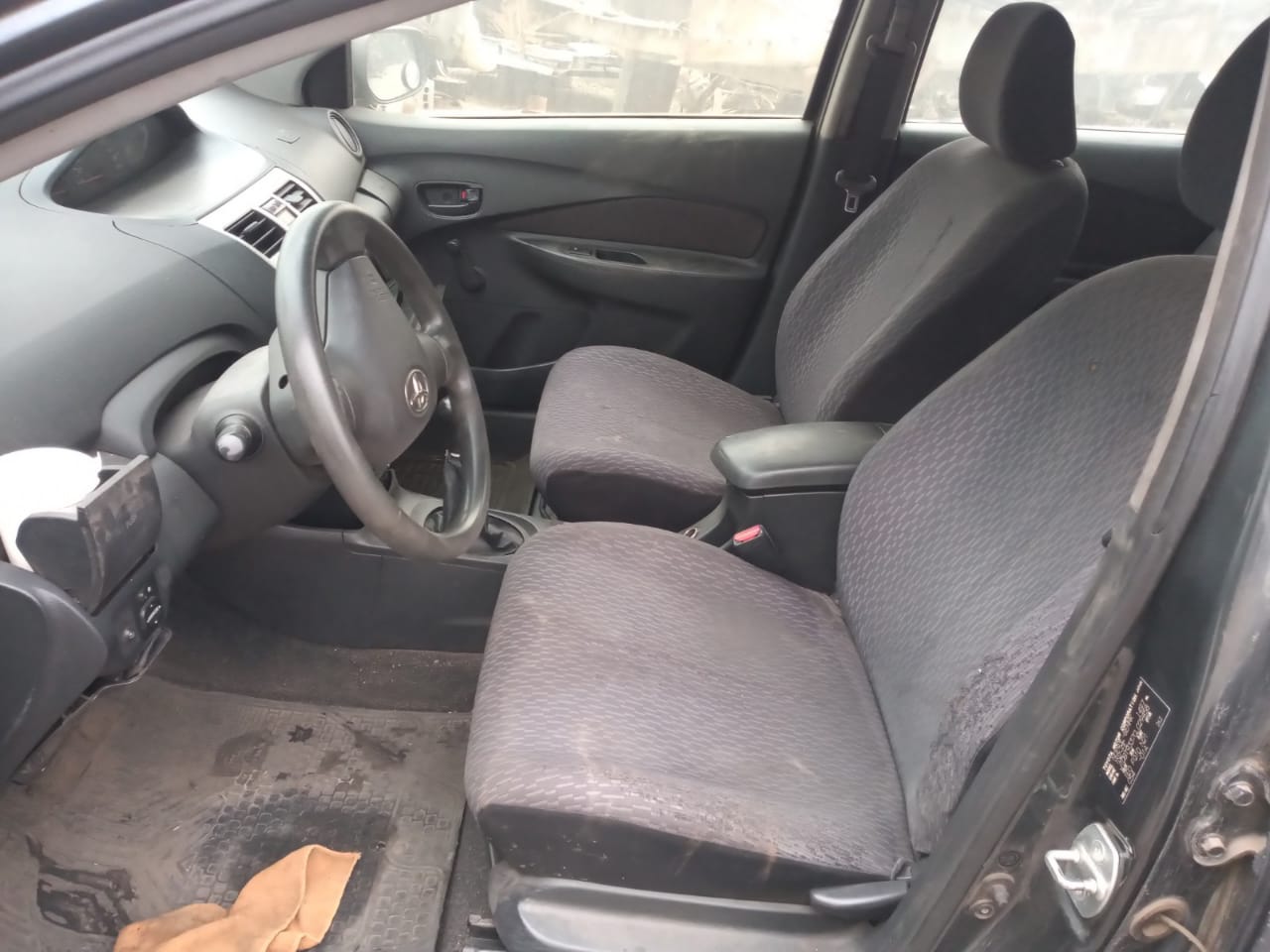  Toyota YARIS 2012    EN DESARME